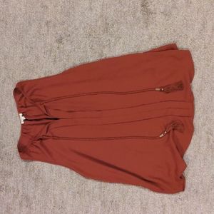 Lily White sz L Sleeveless Blouse